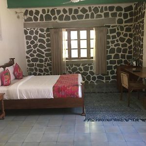Double or Twin Room Garden View